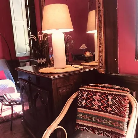 Palais Des Papes: Historic Mansion With Free Nearby Parking Avignon